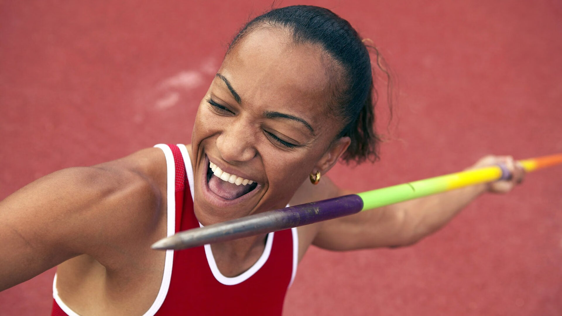 中立B蝶泳女将冲击半决赛门槛，蝶泳女选手